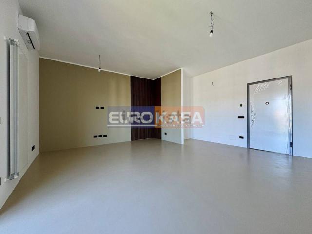 Appartamento in vendita di 87 m² in Via Martiri di Cefalonia, 4