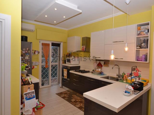 Appartamento in vendita di 87 m² in Via Nettunense, 165