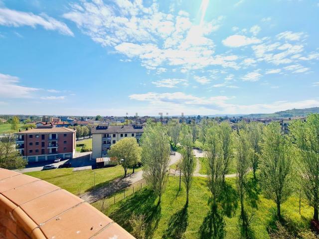 Appartamento in vendita di 87 m² in Via Parigi