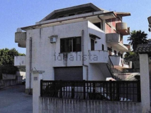 Appartamento in vendita di 87 m² in Via Pier Santi Mattarella