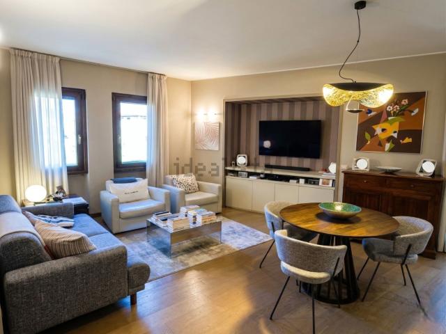 Appartamento in vendita di 87 m² in Via Provinciale