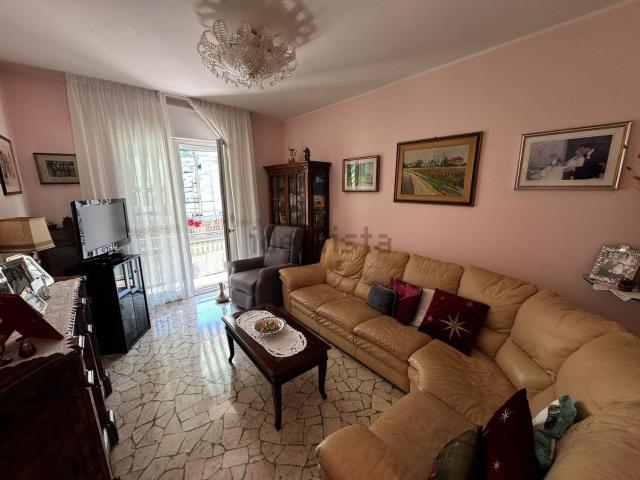Appartamento in vendita di 87 m² in Via Jacopo Sannazzaro