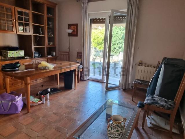Appartamento in vendita di 87 m² in Via Roma