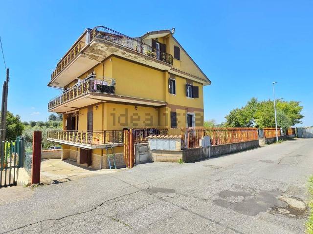 Appartamento in vendita di 87 m² in Via Sant&apos Ireneo
