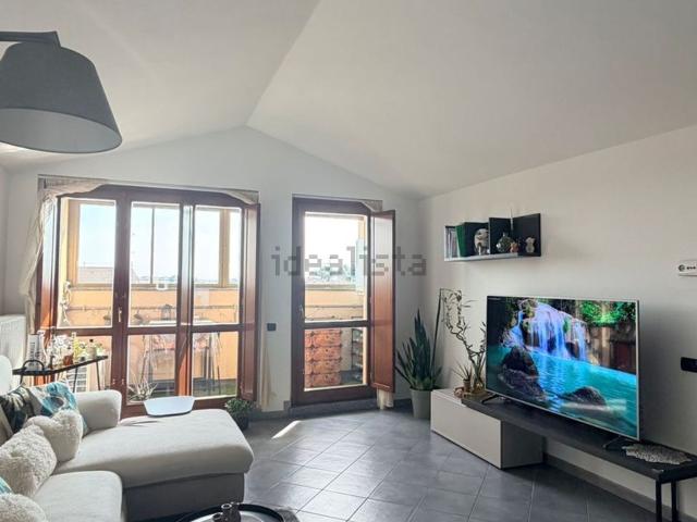 Appartamento in vendita di 87 m² in Via Salvo d&apos Acquisto, 12