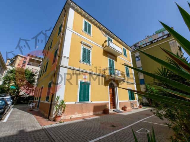 Appartamento in vendita di 87 m² in Via Serri