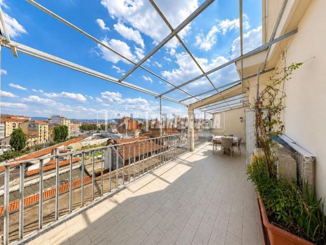 Appartamento in vendita di 87 m² in Via Stresa, 37