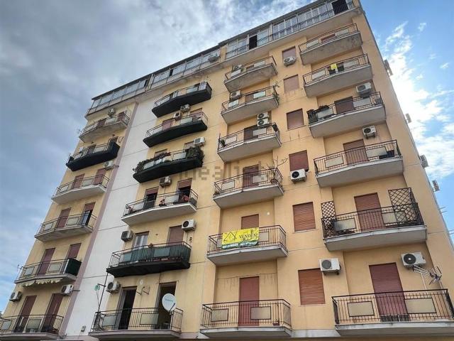 Appartamento in vendita di 87 m² in Viale della Regione Siciliana Nord Ovest, 1109