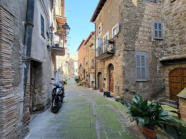 Appartamento in vendita di 84 m² in Borgo Vecchio, 87