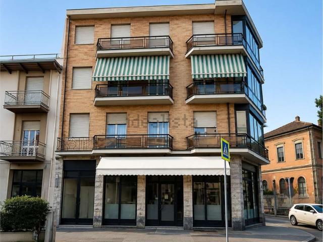 Appartamento in vendita di 84 m² in Corso Enotria, 1