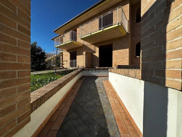 Appartamento in vendita di 84 m² in Strada Provinciale 56
