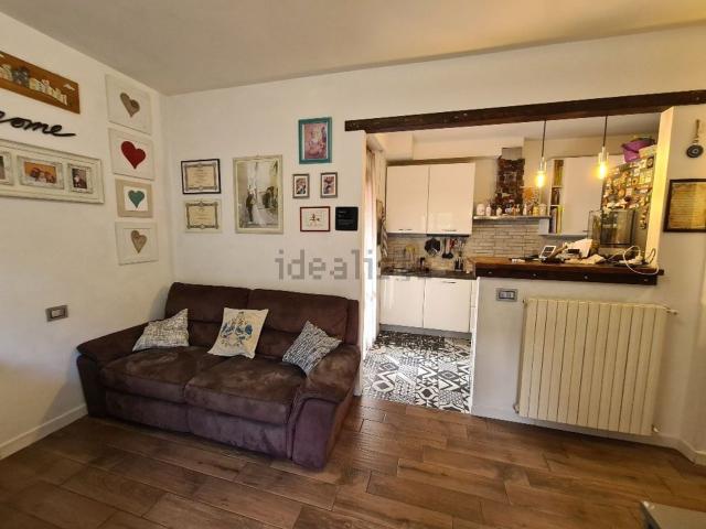 Appartamento in vendita di 84 m² in Strada Statale 1, 139