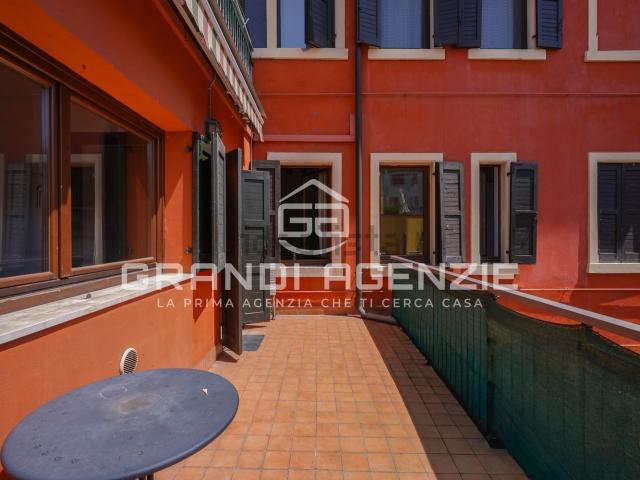 Appartamento in vendita di 84 m² in Via Tombetta, 90
