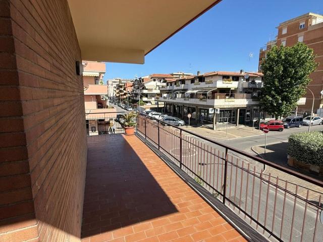 Appartamento in vendita di 84 m² in Via Trieste, 50