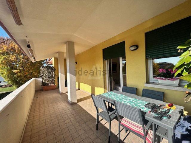 Appartamento in vendita di 84 m² in Via U. Foscolo