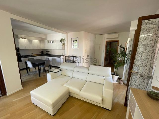 Appartamento in vendita di 84 m² in Via Casetta Pecorai