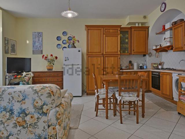 Appartamento in vendita di 84 m² in Via Cavour, 38