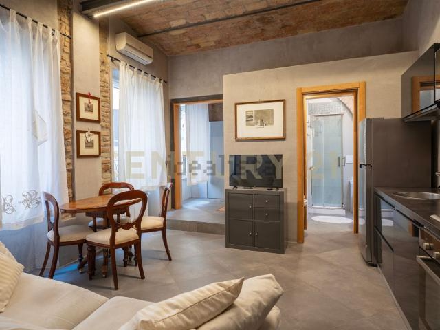 Appartamento in vendita di 84 m² in Via Cernaia