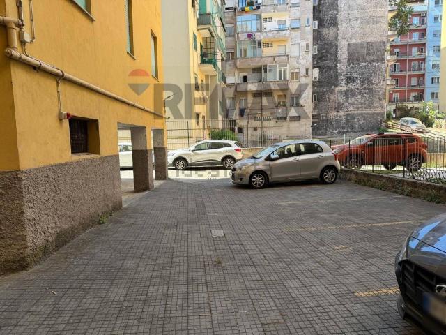 Appartamento in vendita di 84 m² in Via Costanzo Cloro, 57