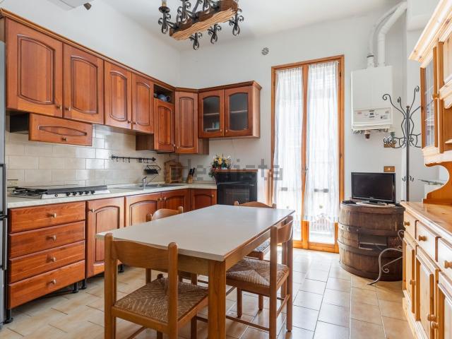 Appartamento in vendita di 84 m² in Via Dè Gandolfi, 11