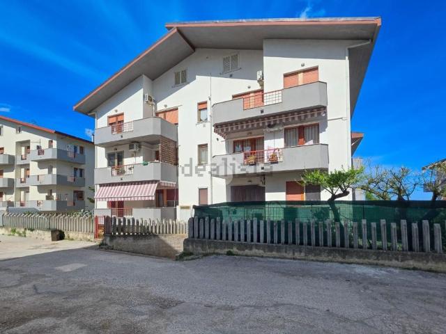 Appartamento in vendita di 84 m² in Via degli Ernici, 12