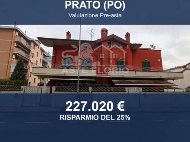 Appartamento in vendita di 84 m² in Via Francesco Petrarca, 45