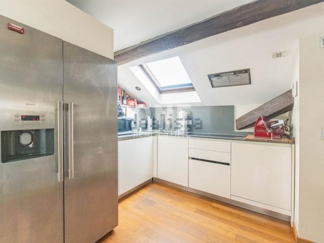 Appartamento in vendita di 84 m² in Via Giovanni Gherardini, 3