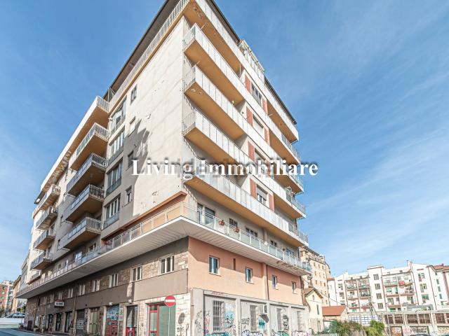 Appartamento in vendita di 84 m² in Via Giacinto Albino, 10