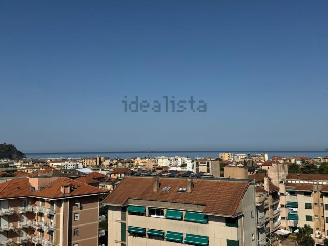 Appartamento in vendita di 84 m² in Via Liguria, 30