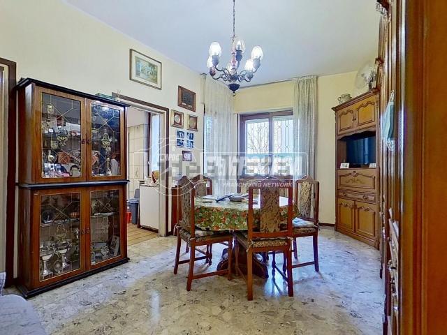 Appartamento in vendita di 84 m² in Via Monte Grappa
