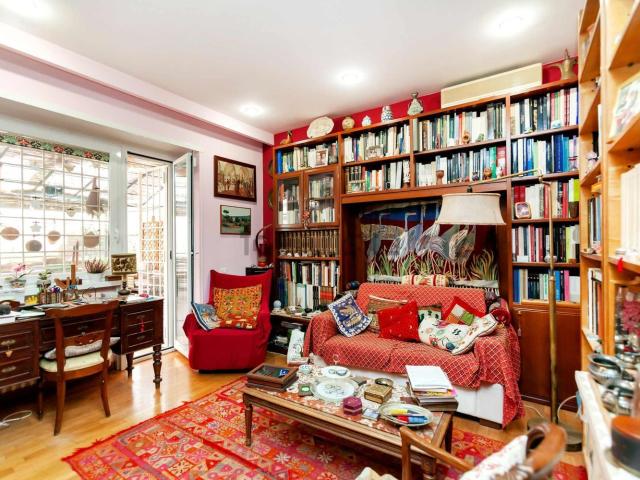Appartamento in vendita di 84 m² in Via Ottavio Ragni