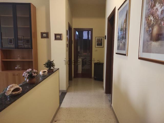 Appartamento in vendita di 84 m² in Via Reggio campi secondo tronco, 10