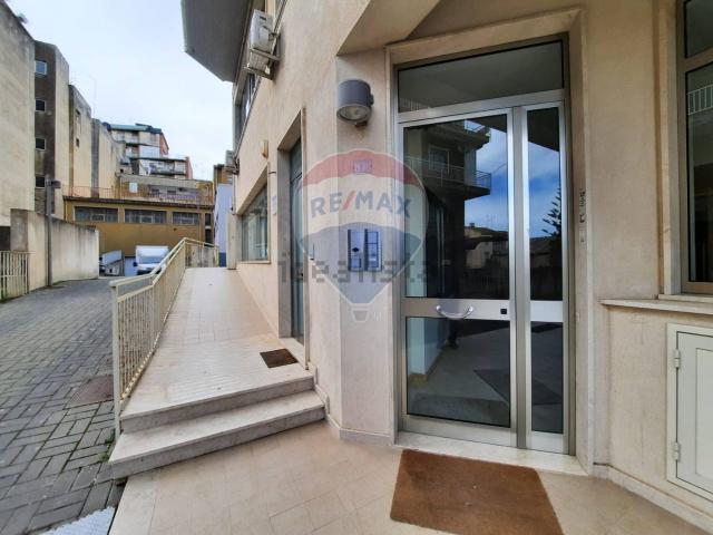 Appartamento in vendita di 84 m² in Viale Principe Umberto, 87