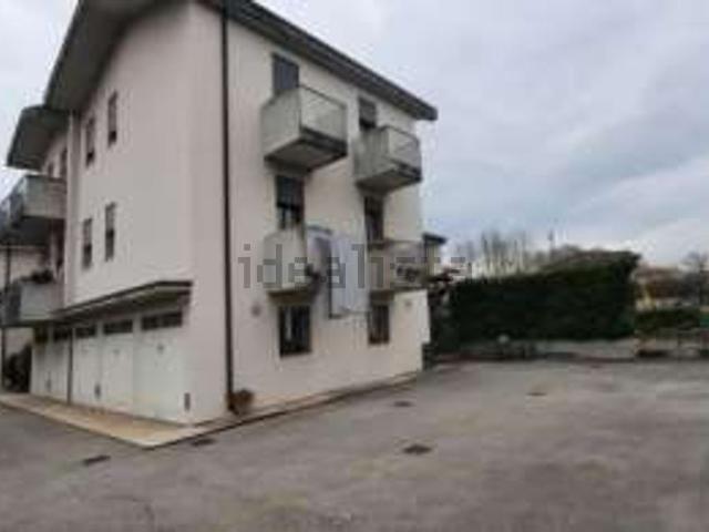 Appartamento in vendita di 84 m² in Viale Sant&apos  Agostino, 381