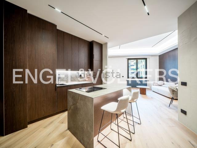 Appartamento in vendita di 84 m² in Viale Tunisia, 43