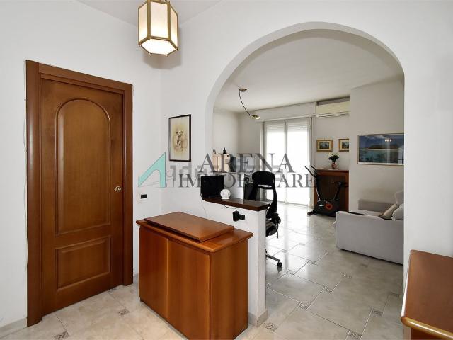 Appartamento in vendita di 84 m² in Viale Ungheria, 16