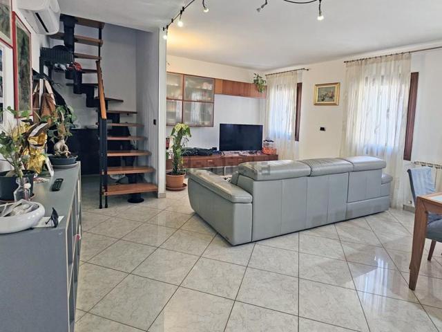 Appartamento in vendita di 85 m² in Calle San Cristoforo, 223