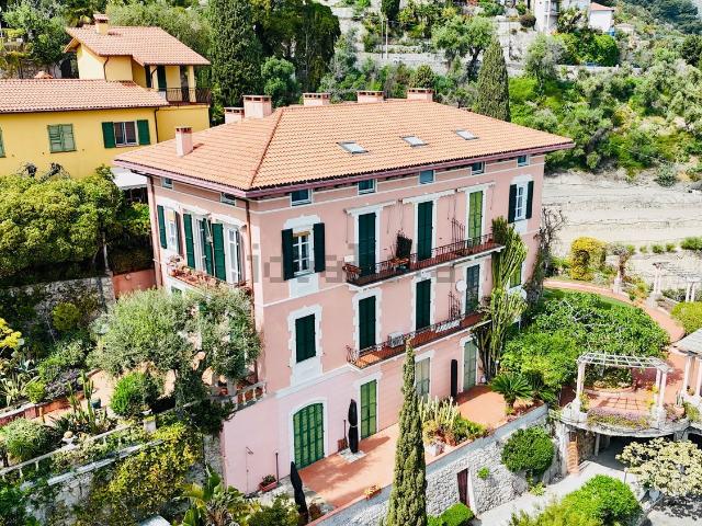 Appartamento in vendita di 85 m² in Corso Montecarlo, 25