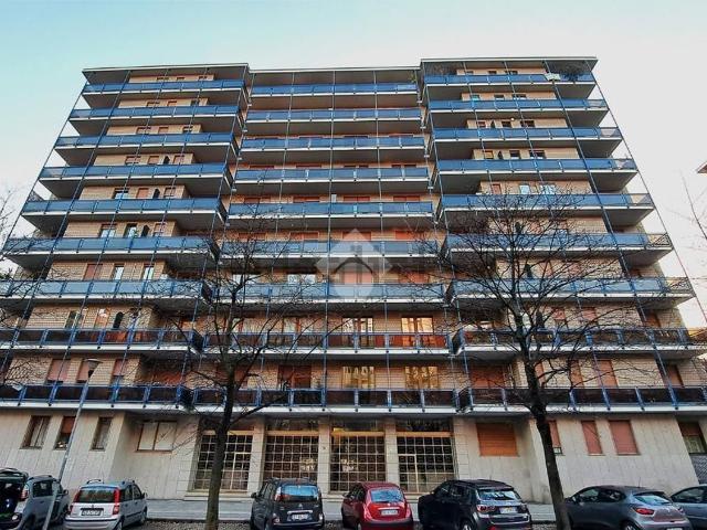 Appartamento in vendita di 85 m² in Corso Cosenza, 33