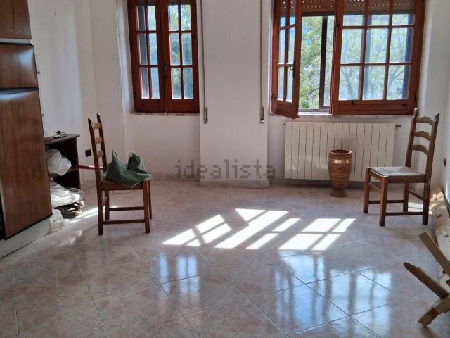 Appartamento in vendita di 85 m² in Corso Costabile Carducci