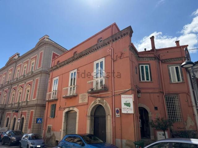 Appartamento in vendita di 85 m² in Corso 18 Agosto 1860, 105