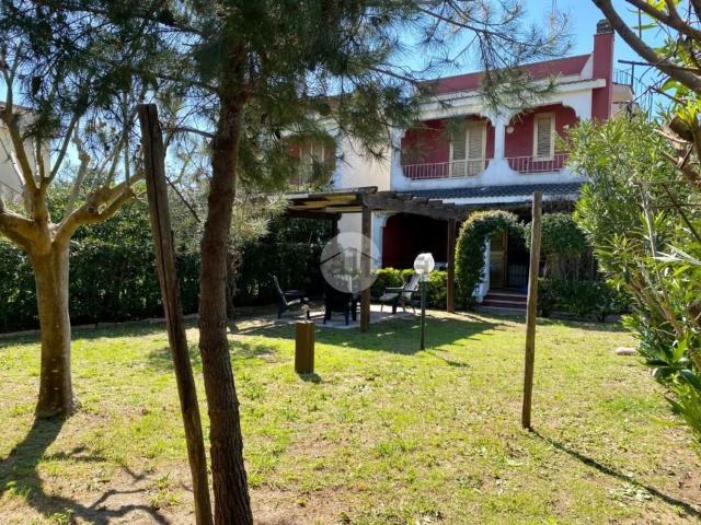 Appartamento in vendita di 85 m² in Lungomare dei Troiani, 28