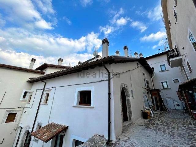 Appartamento in vendita di 85 m² in Largo dell&apos assunta