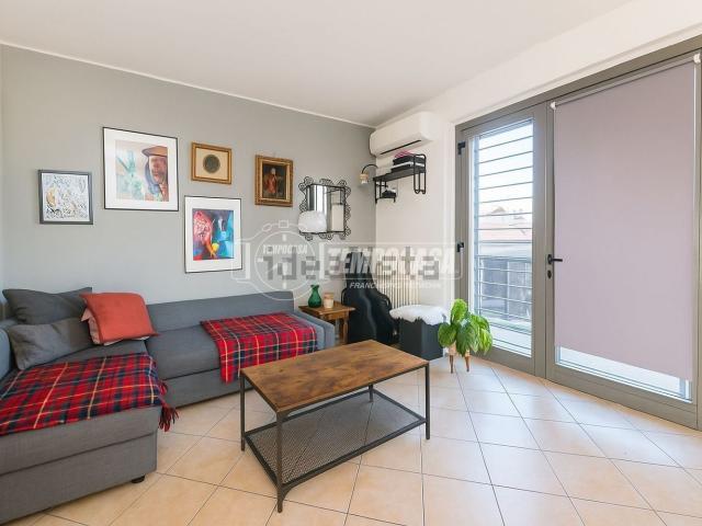 Appartamento in vendita di 85 m² in Piazza Tirana, 24