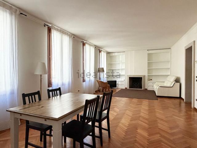 Appartamento in vendita di 85 m² in Piazza del Santo