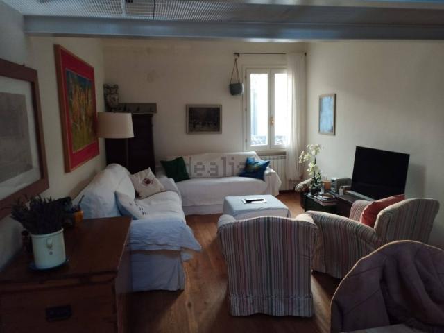 Appartamento in vendita di 85 m² in Piazza Lazzarini Giovanni Andrea
