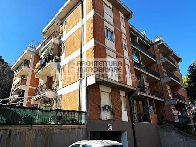 Appartamento in vendita di 85 m² in Piazza Repubblica dell&apos Ossola, 2