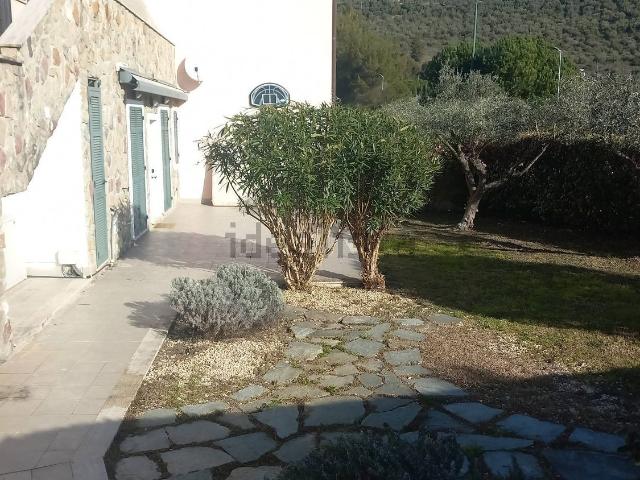 Appartamento in vendita di 85 m² in Strada per i Piani, 10
