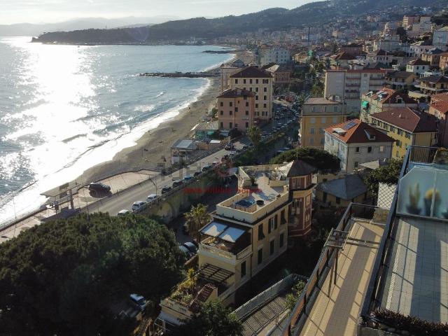 Appartamento in vendita di 85 m² in Strada Romana, 13