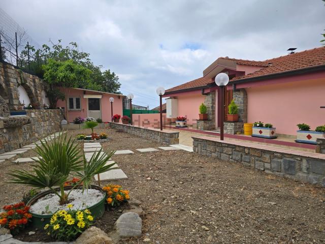 Appartamento in vendita di 85 m² in Strada San Bartolomeo, 23